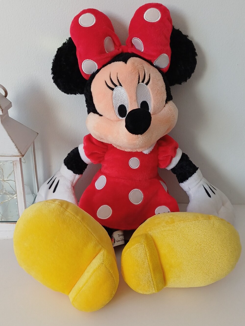 Authentic Theme Parks DISNEY MINNIE MOUSE Fuzzy Plush Toy Size 19"